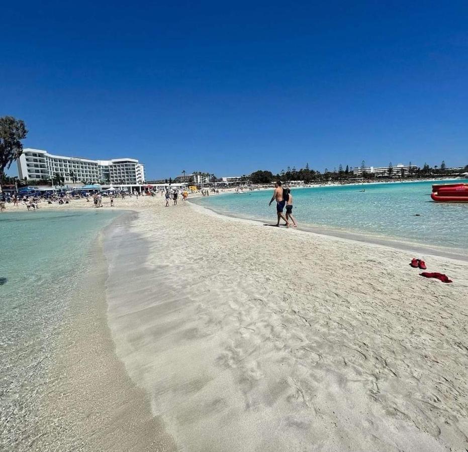 Nissi Golden Sands Sea View 2 Bedroom Apartment Ayia Napa Exteriér fotografie